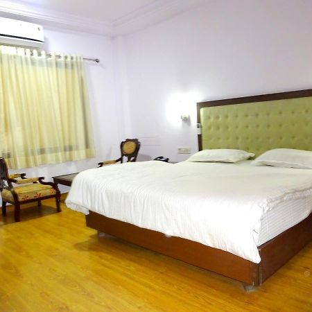 Hotel Utsav Натхдвара Экстерьер фото