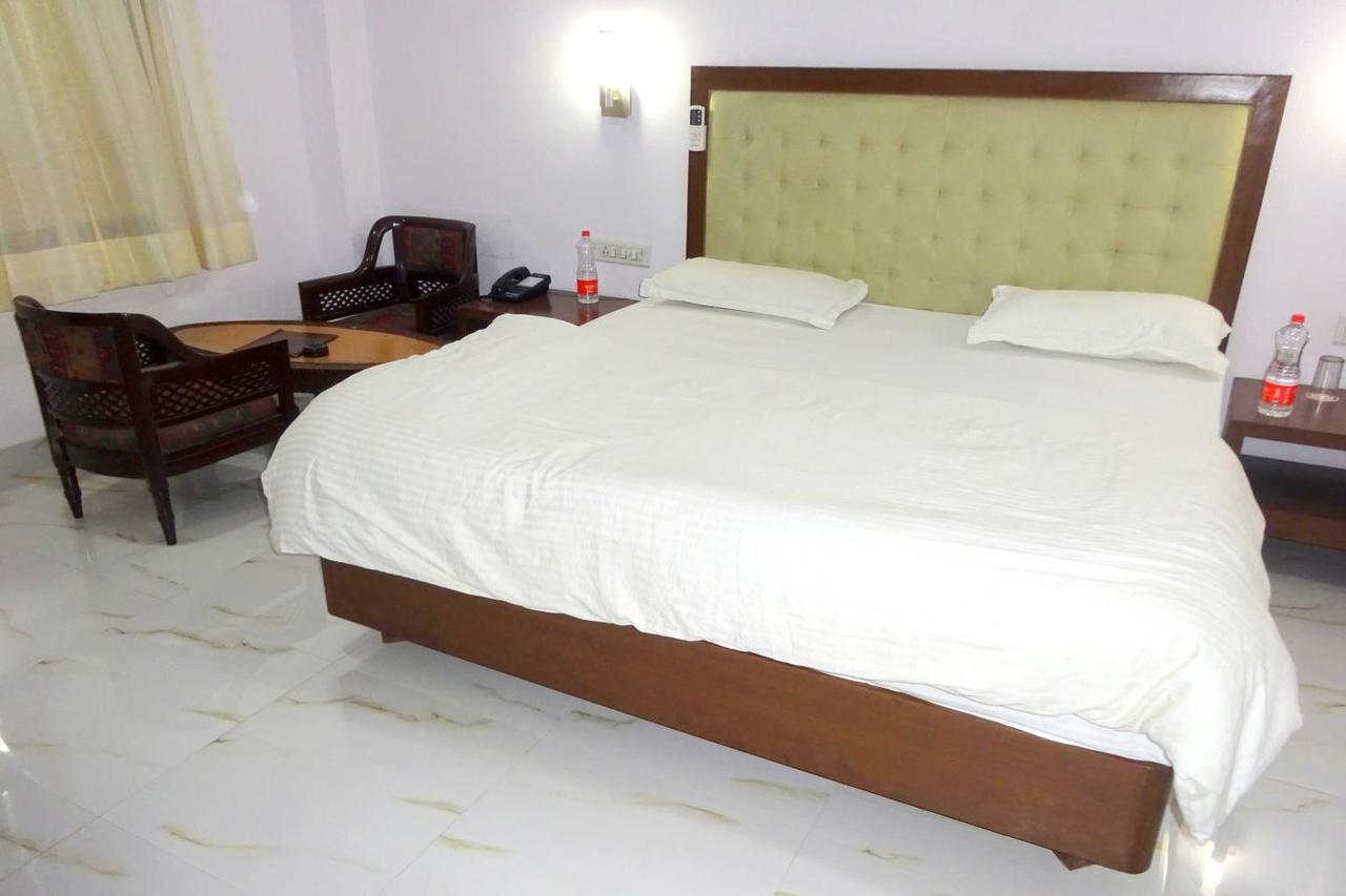 Hotel Utsav Натхдвара Экстерьер фото