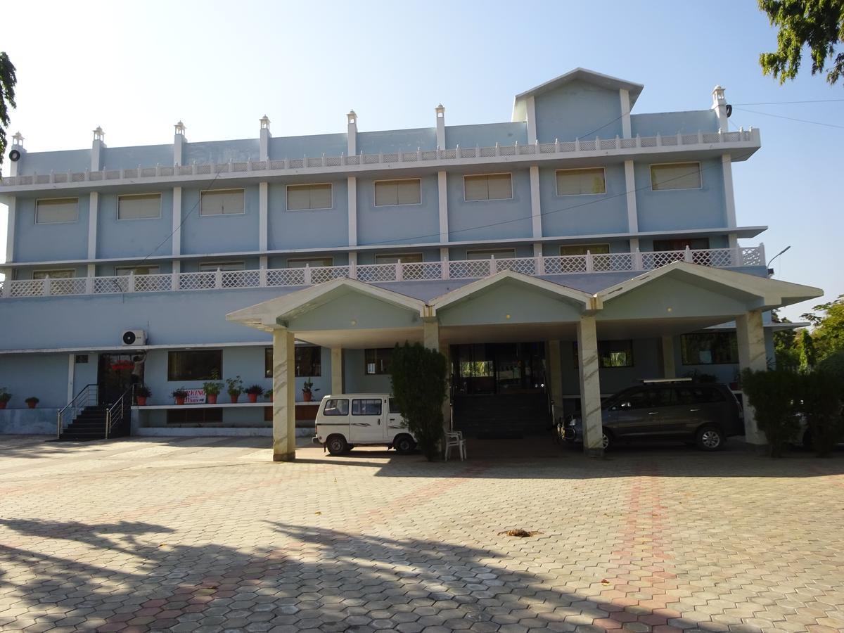 Hotel Utsav Натхдвара Экстерьер фото