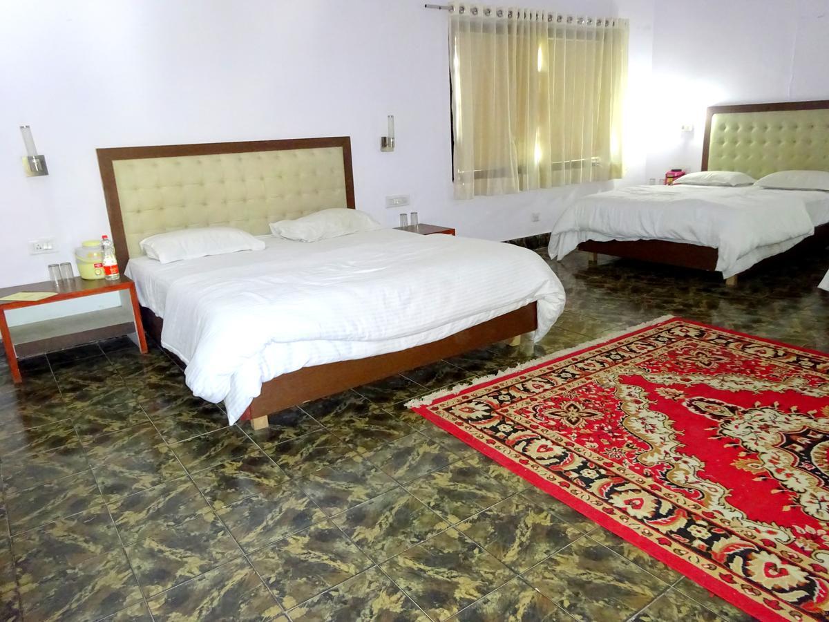 Hotel Utsav Натхдвара Экстерьер фото